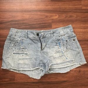 Delia’s SHANE paint splatter shorts